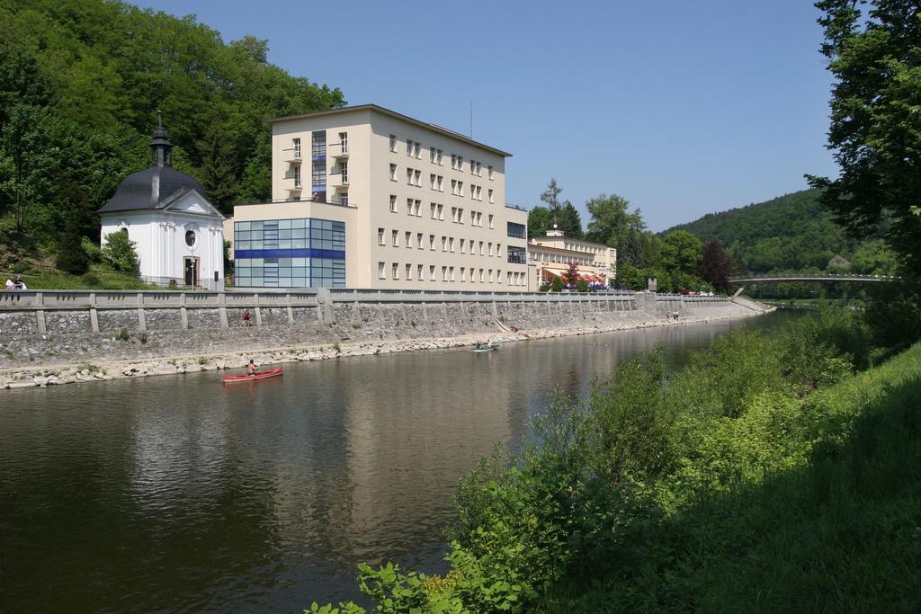 Hotel Cementář Hranice  Extérieur photo