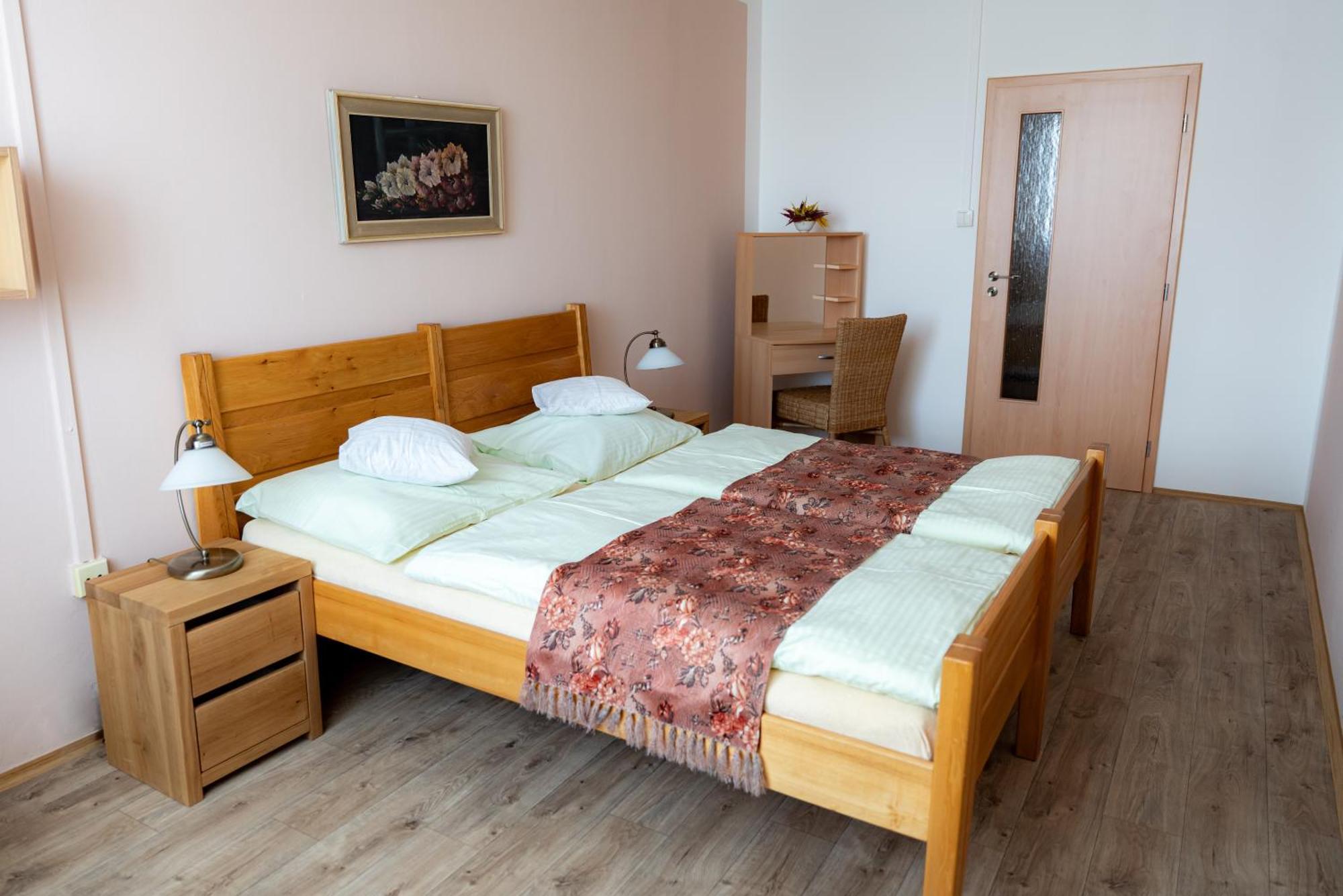 Hotel Cementář Hranice  Extérieur photo