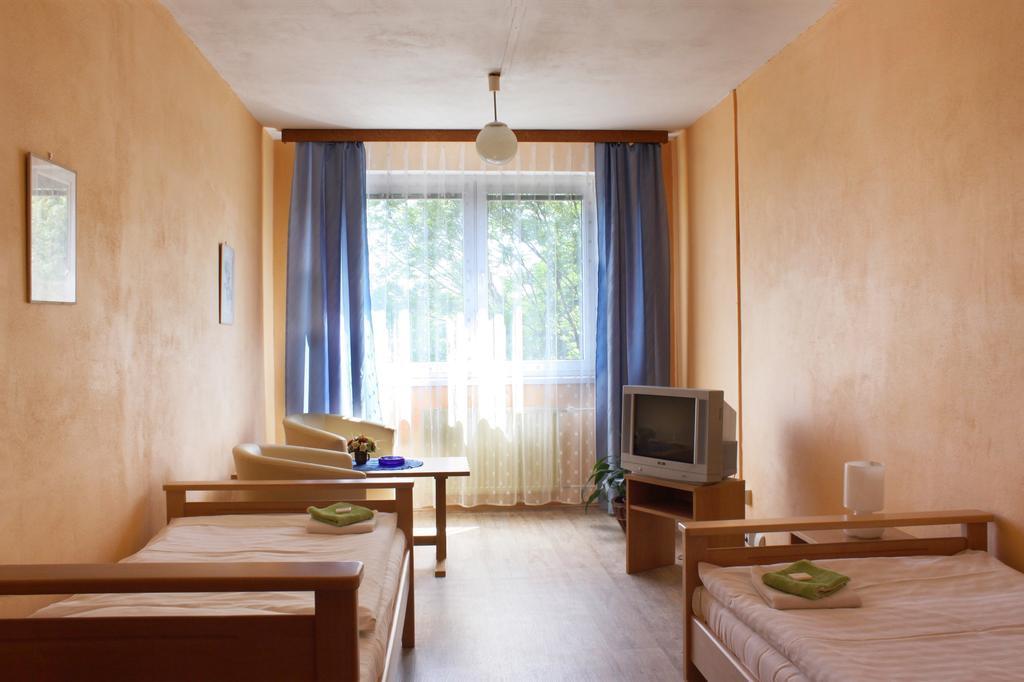 Hotel Cementář Hranice  Extérieur photo