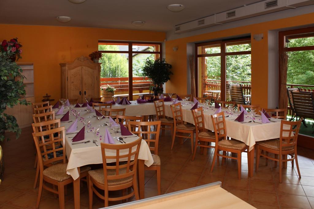 Hotel Cementář Hranice  Extérieur photo